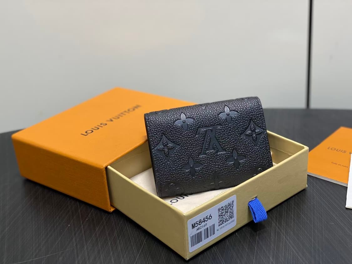 루이비통 비즈니스 카드 홀더 모노그램 엠보스 레더 블랙 상품이미지2