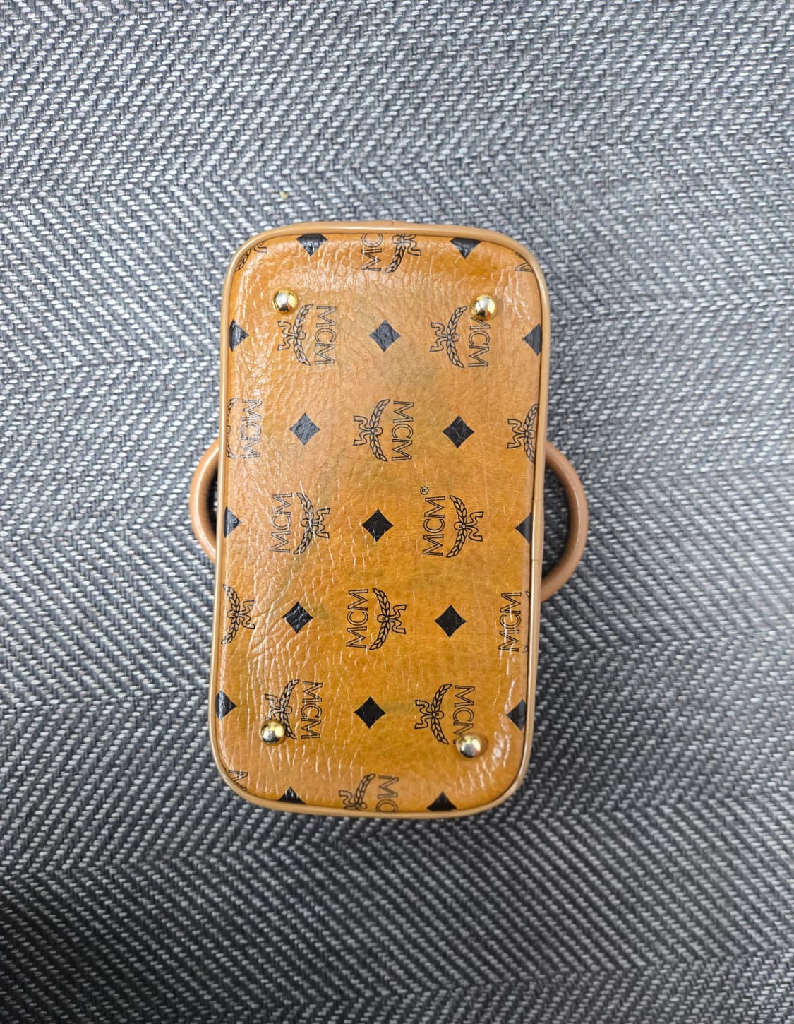 엠씨엠 MCM 비세토스 미니백 토트백 상품이미지4