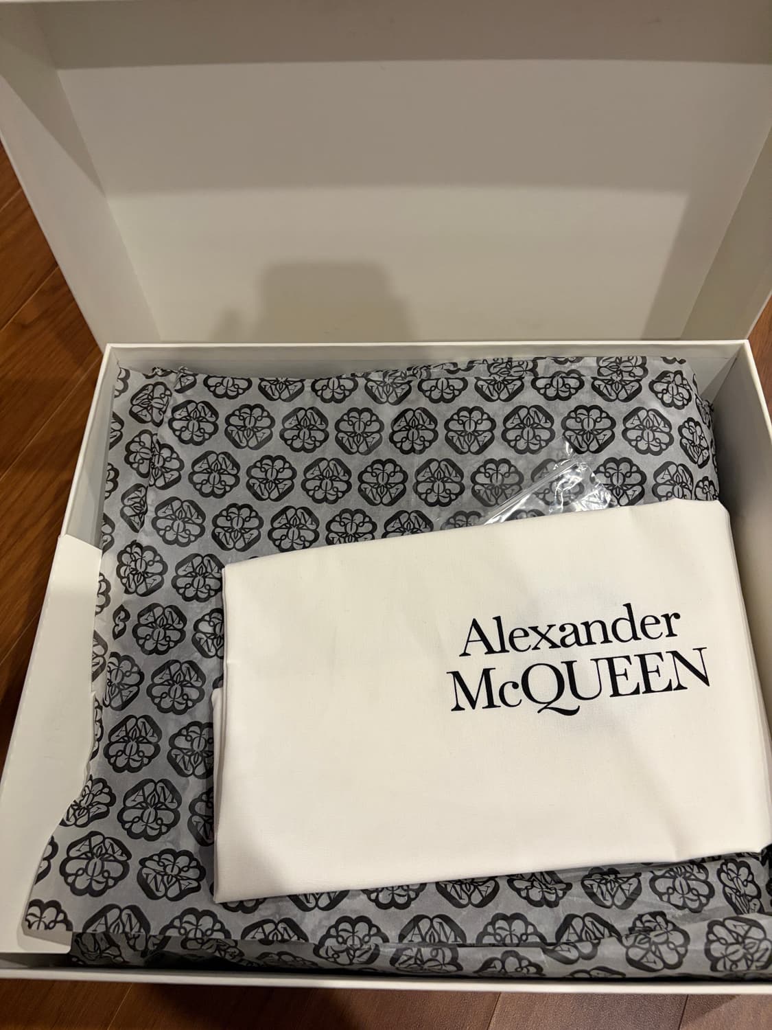 [새상품] 알렉산더 맥퀸 트레드 슬릭 부츠 42 상품이미지8