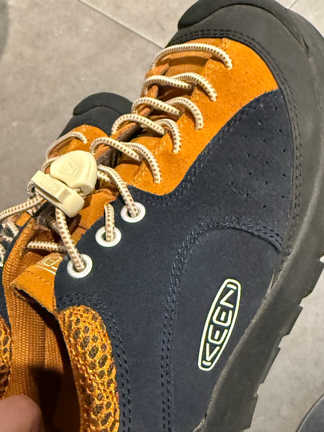 Keen 카멜 네이비 235 상품이미지3