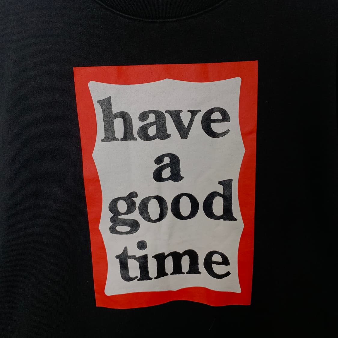 해브어굿타임 박스로고 블랙 맨투맨 상품이미지3