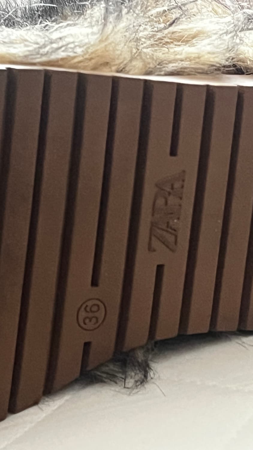 ZARA 퍼 부츠 상품이미지3