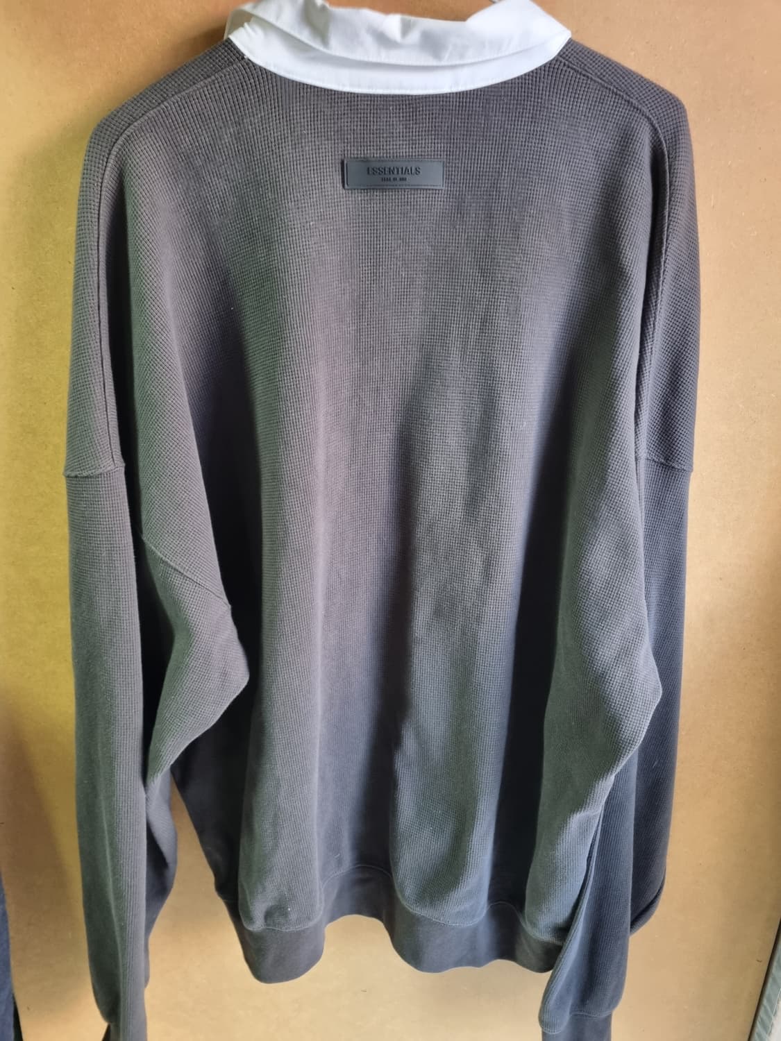 에센셜 피어오브갓 카라티  상품이미지2