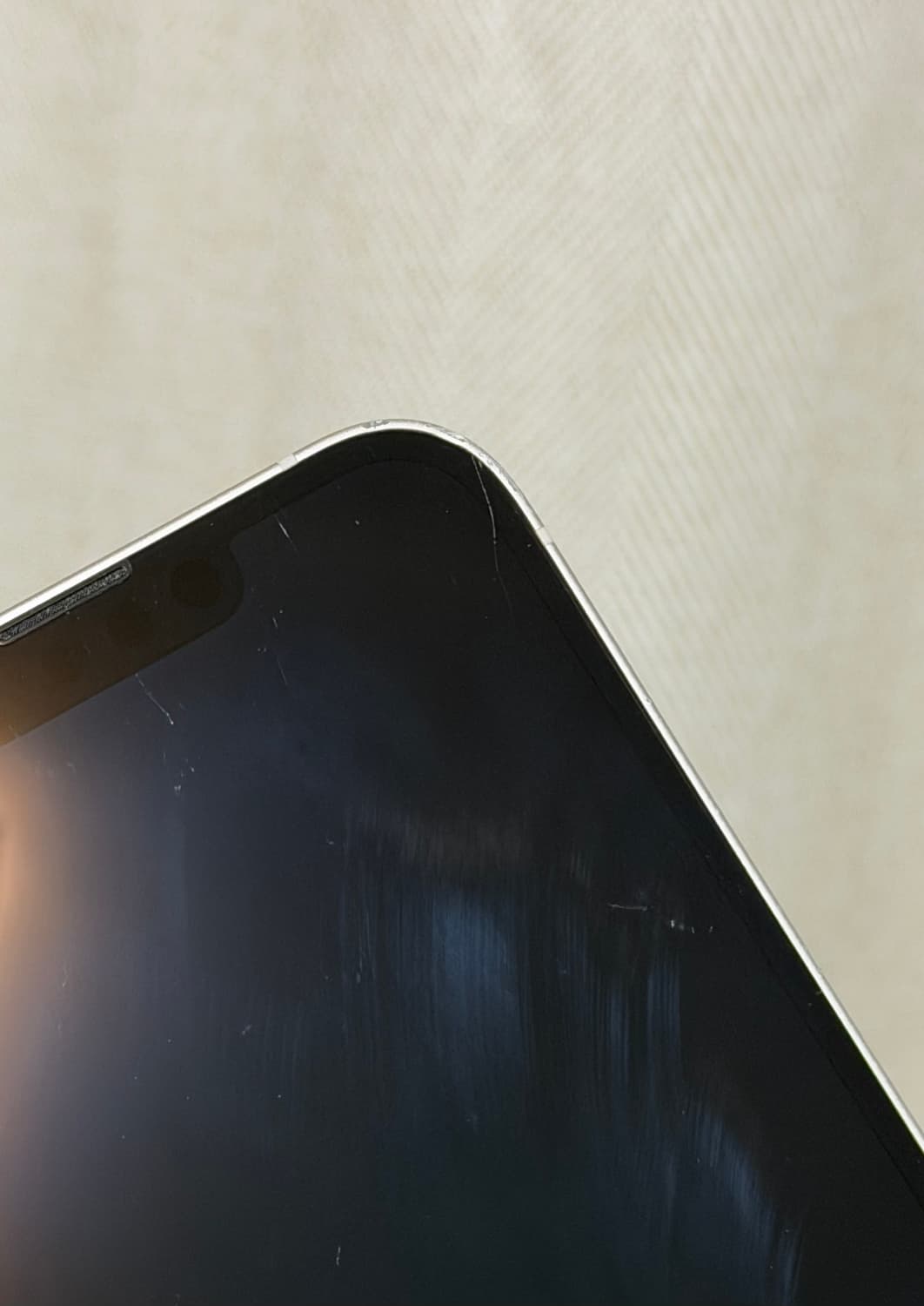 아이폰13 128GB 풀박스 + 글로니 케이스 + 정품 맥세이프 케이스 상품이미지3