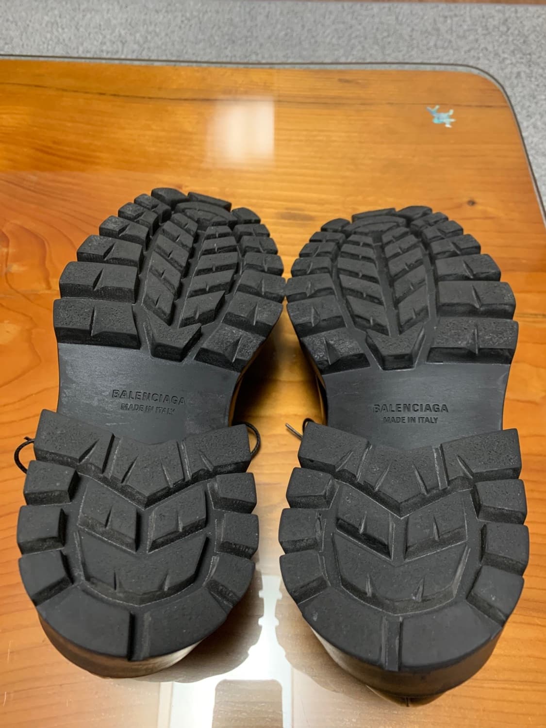 발렌시아가 라이노 더비 42사이즈 상품이미지6