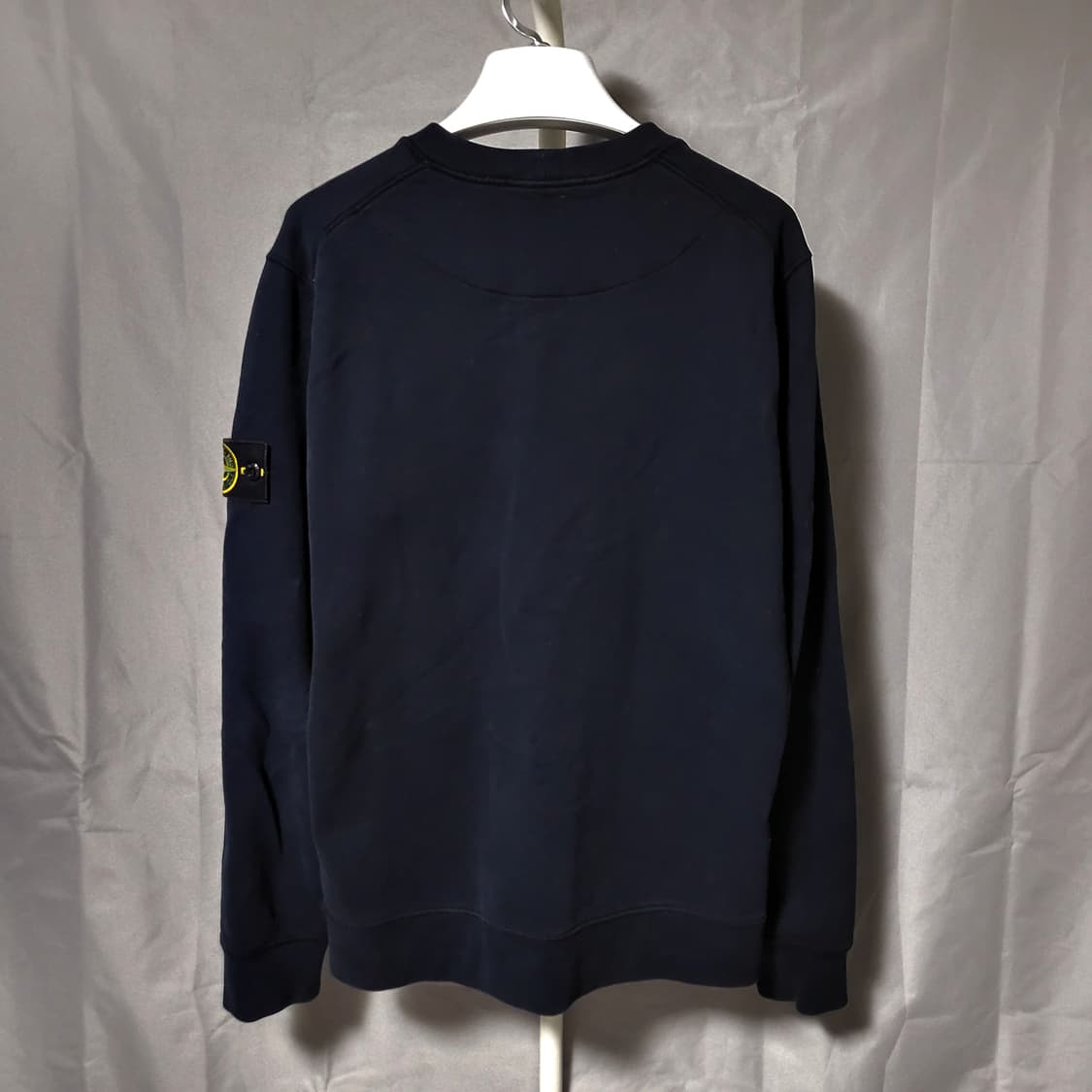 [백화점판/M size]21FW 스톤아일랜드 맨투맨 상품이미지2