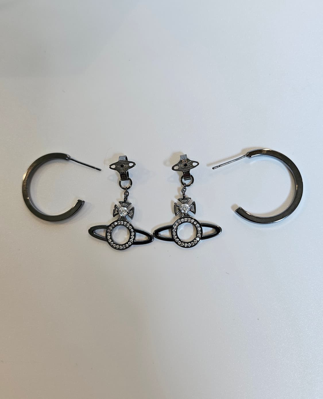 비비안웨스트우드 업사이클링 후프링 귀걸이 상품이미지3