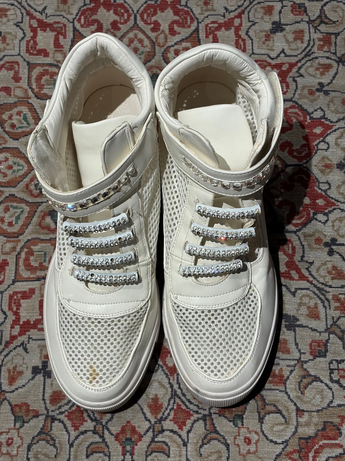 큐빅 화이트 하이탑 스니커즈 상품이미지4