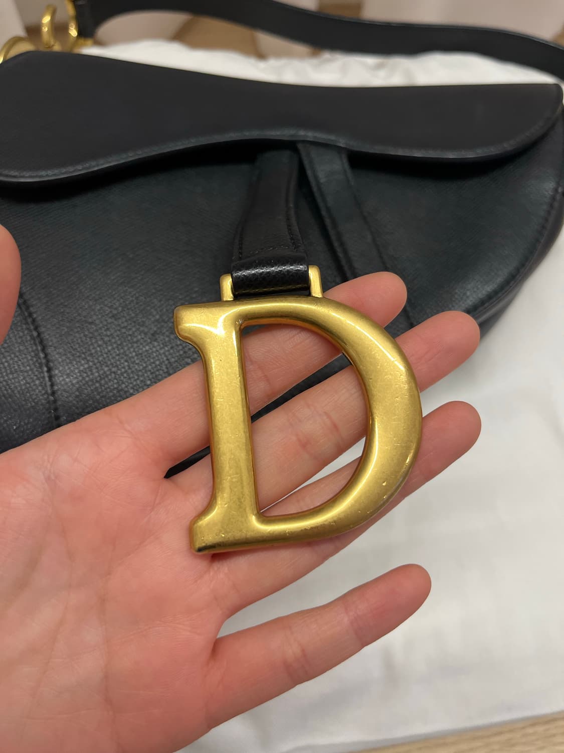 정품 디올 새들뱍 미듐 블랙 상품이미지10