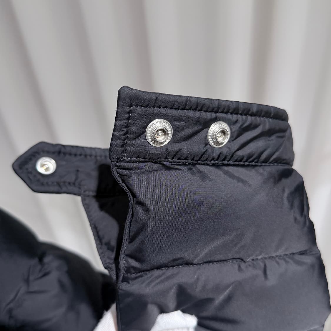 (A+/2) / 몽클레어 아미오 쇼트 다운 패딩 자켓 블랙 상품이미지6