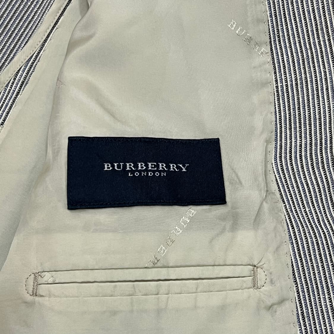  버버리 스트라이프 린넨 블레이저 y15927 상품이미지7