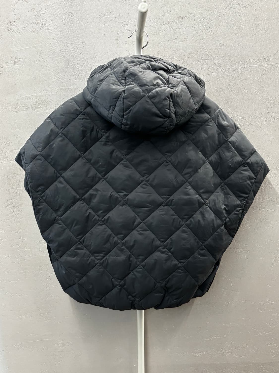 MICHAEL BASTIAN 퀼팅 후드 베스트 상품이미지5