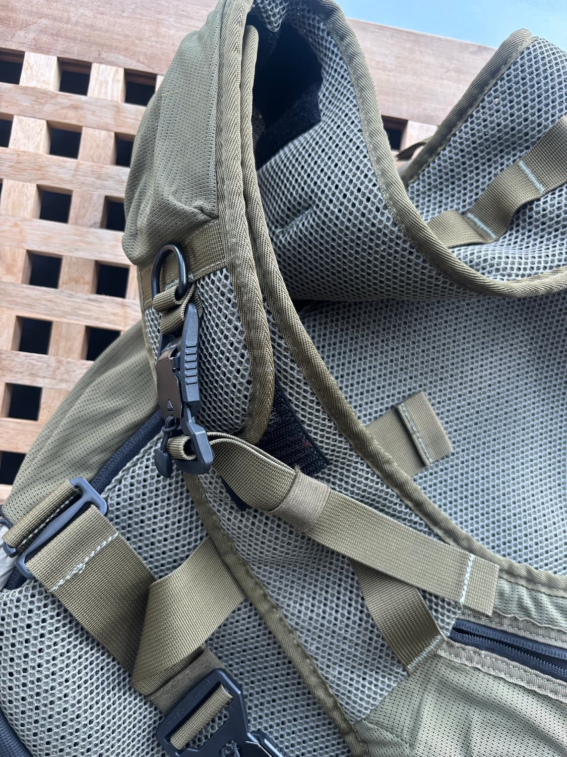 오클리 래태튜드 슬링백 상품이미지3