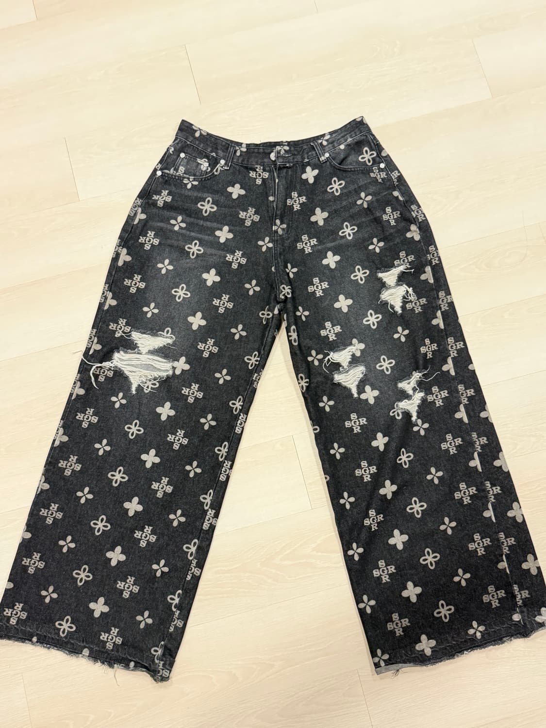 써저리 모노그램 데님 L 상품이미지1