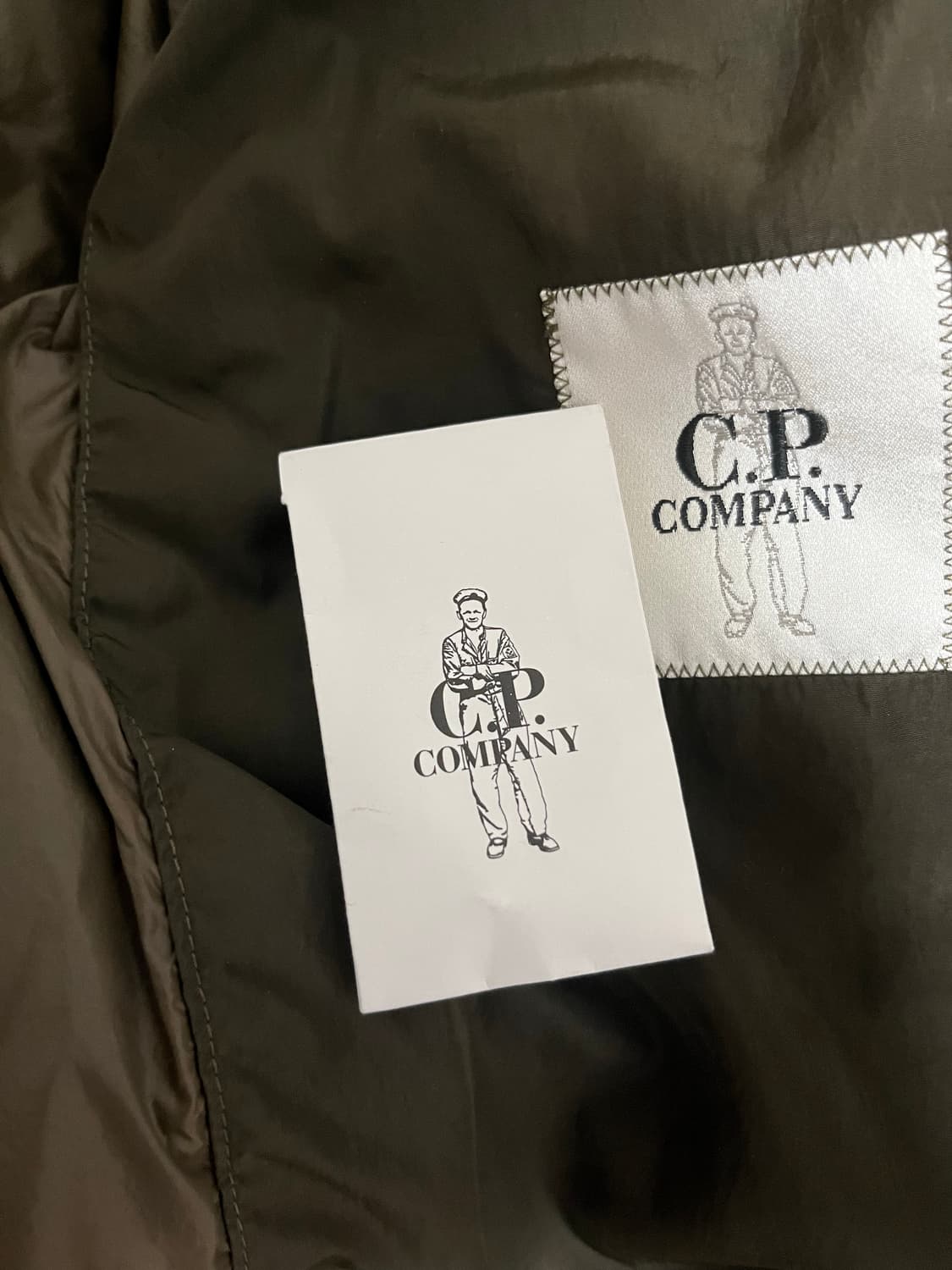 CP COMPANY Nycra-R 다운 롱패딩 상품이미지8