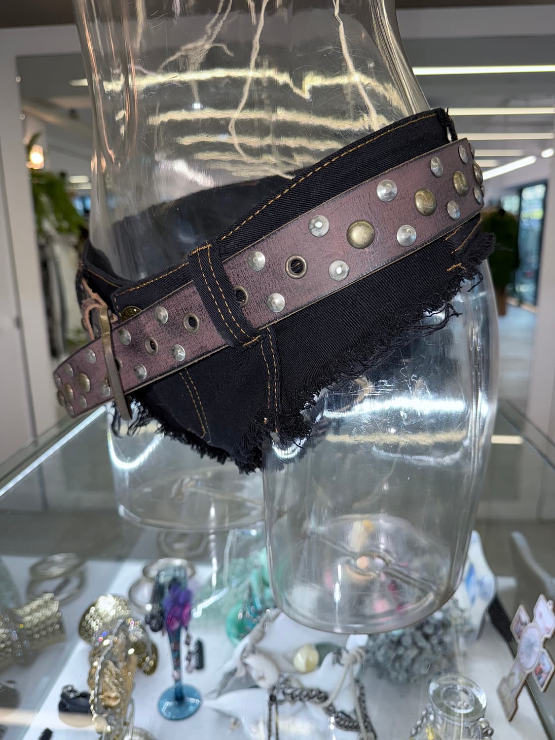 washed leather stud belt 상품이미지2