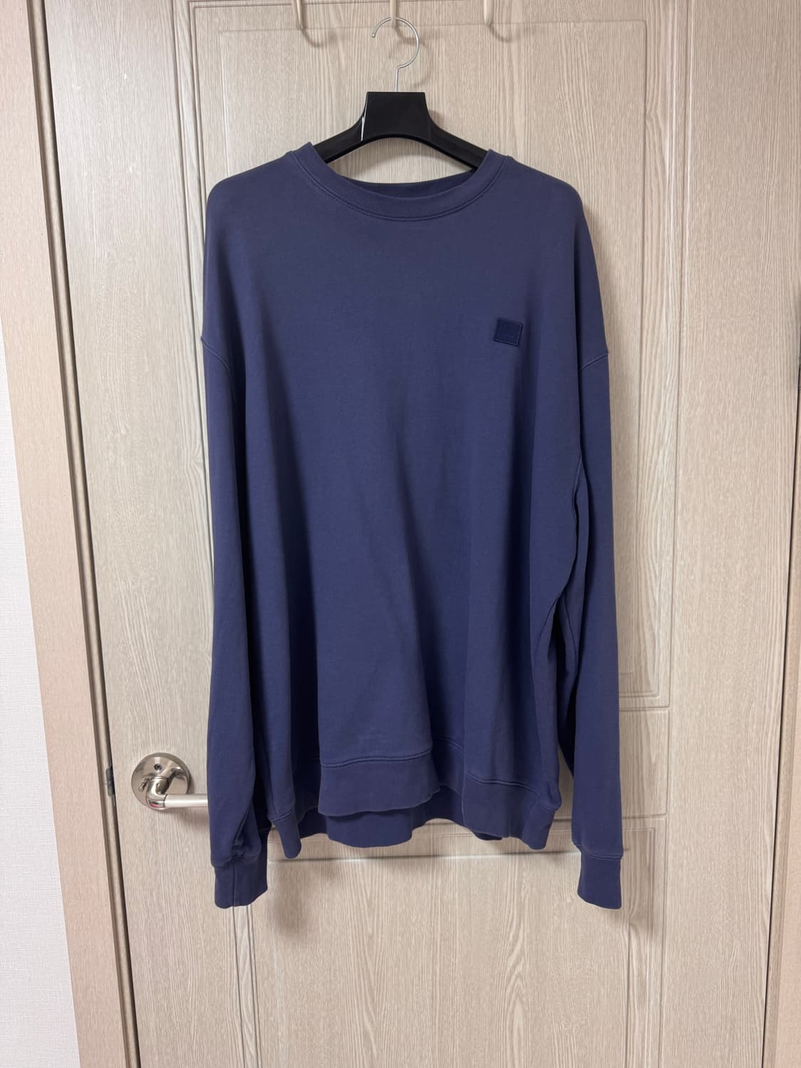 아크네스튜디오 맨투맨 상품이미지1