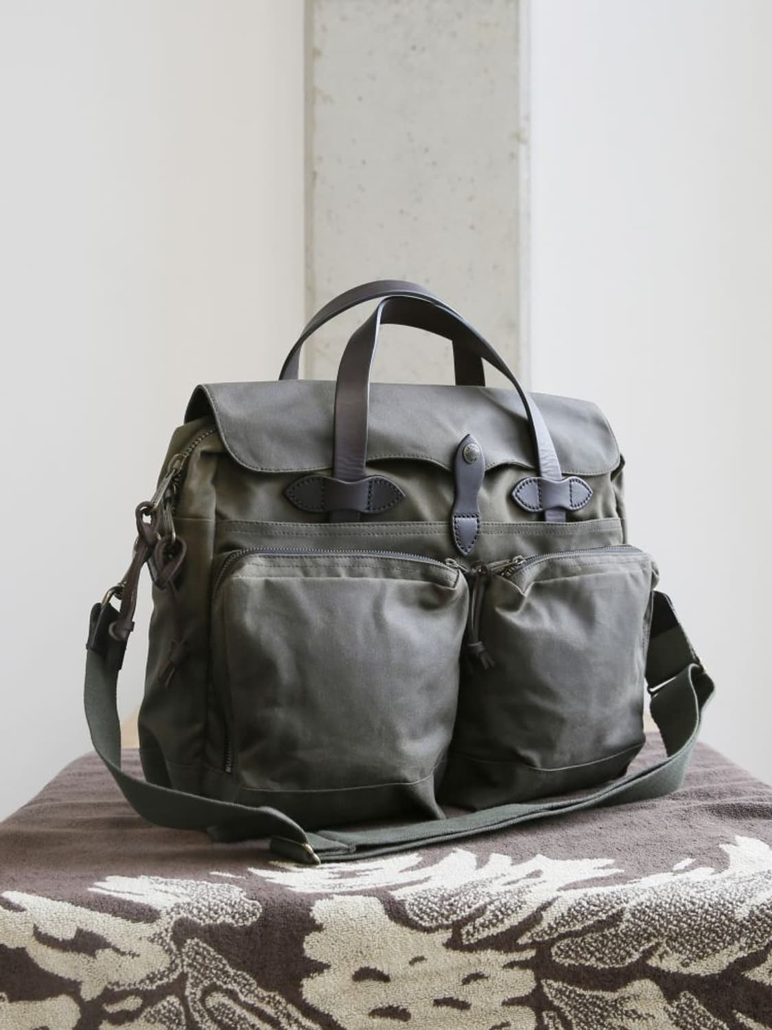 필슨 24hr 브리프케이스  상품이미지1