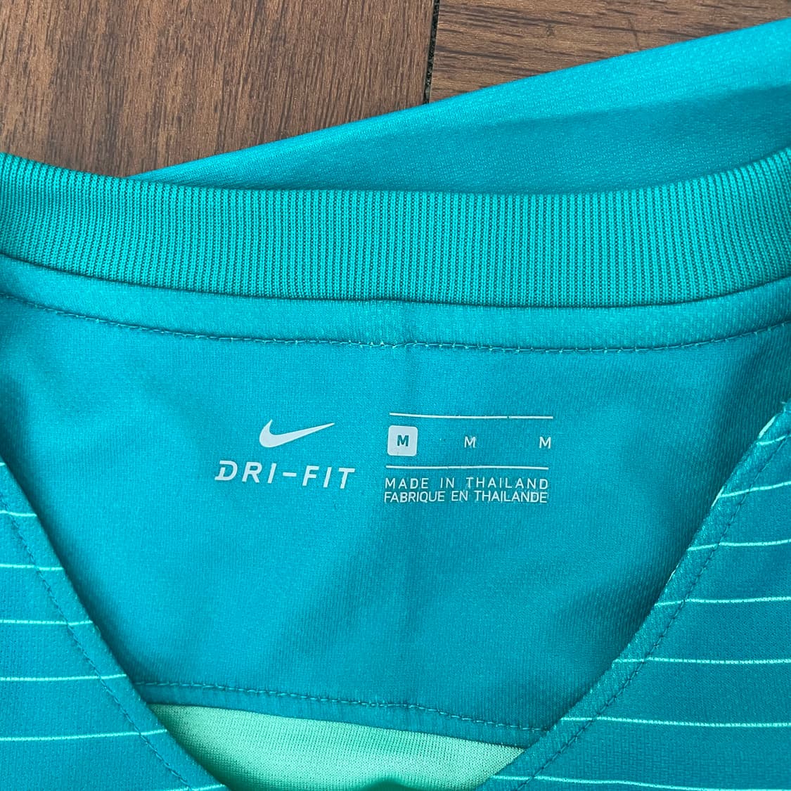 나이키 바르셀로나 16/17 써드 노마킹 유니폼 상품이미지3