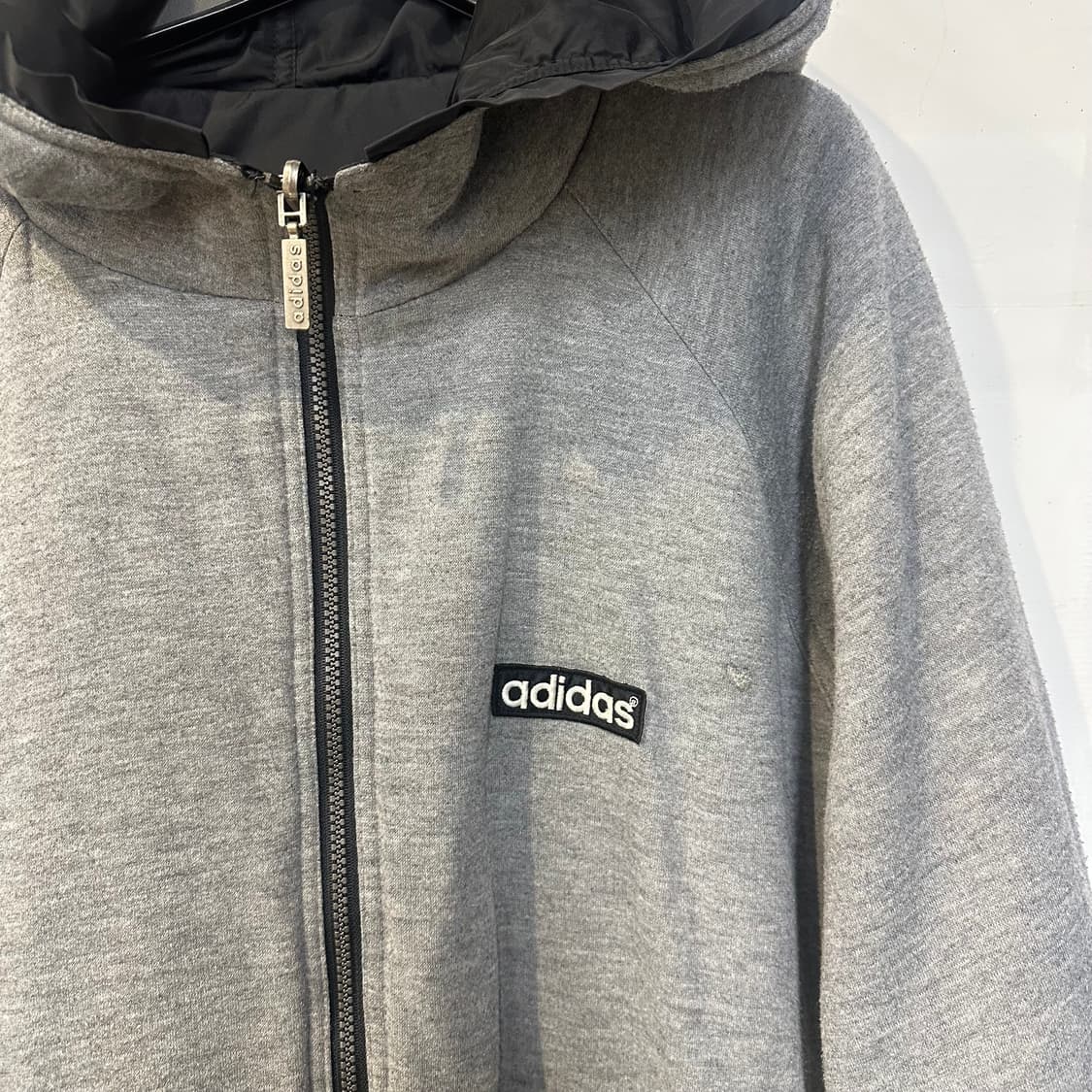 아디다스 리버시블 후드 패딩 점퍼 회색 그레이 상품이미지2