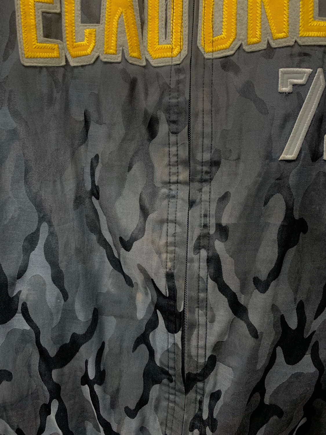 에코 언리미티드 카모 올드스쿨 바람막이 상품이미지6