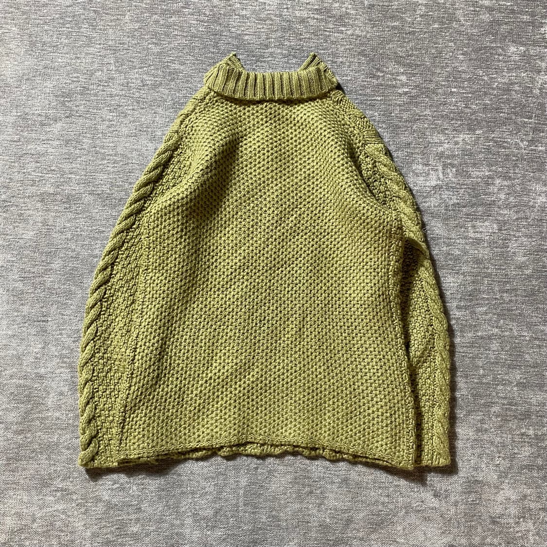 - Innocent 일본 빈티지 토글 디테일 울 니트 상품이미지6