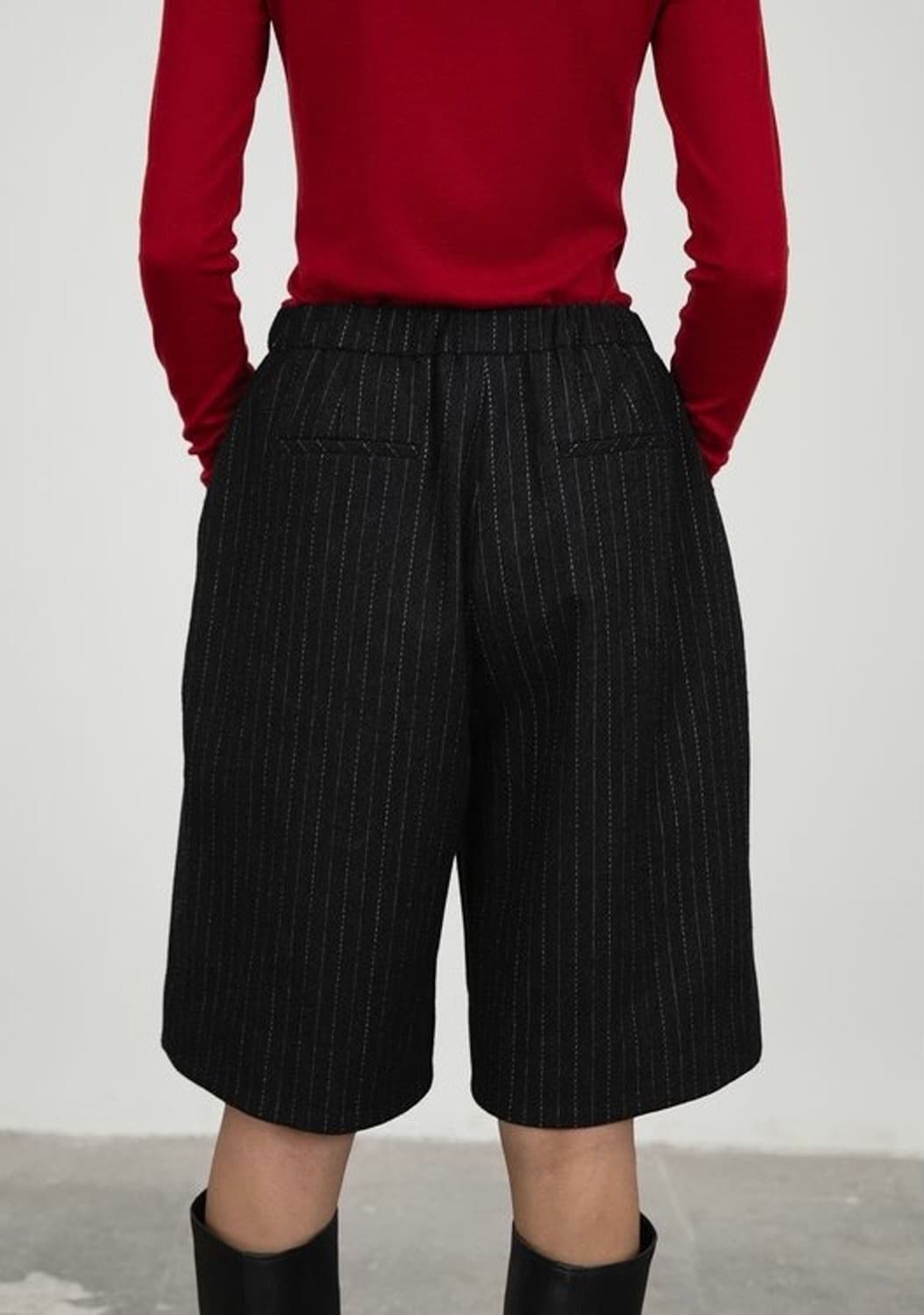 아모멘토 핀스트라이프 울 버뮤다 팬츠 상품이미지4