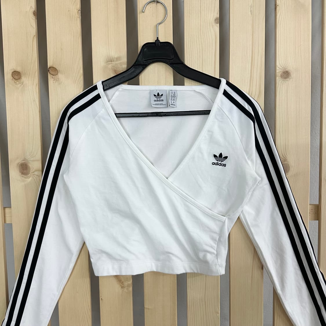 (S) 아디다스 화이트 클래식 크롭티 상품이미지2