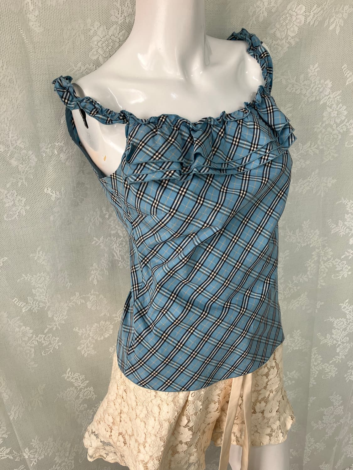 버버리블루라벨 스카이 프릴 나시 1096 모리걸 y2k 스트릿 갸루 펑키 상품이미지1