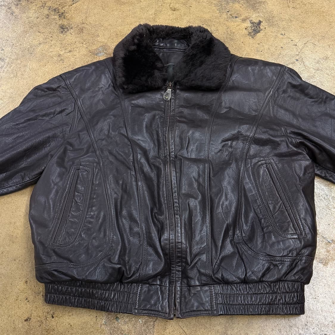 [정품] 블랙 가죽 무스탕 자켓 b16 상품이미지3