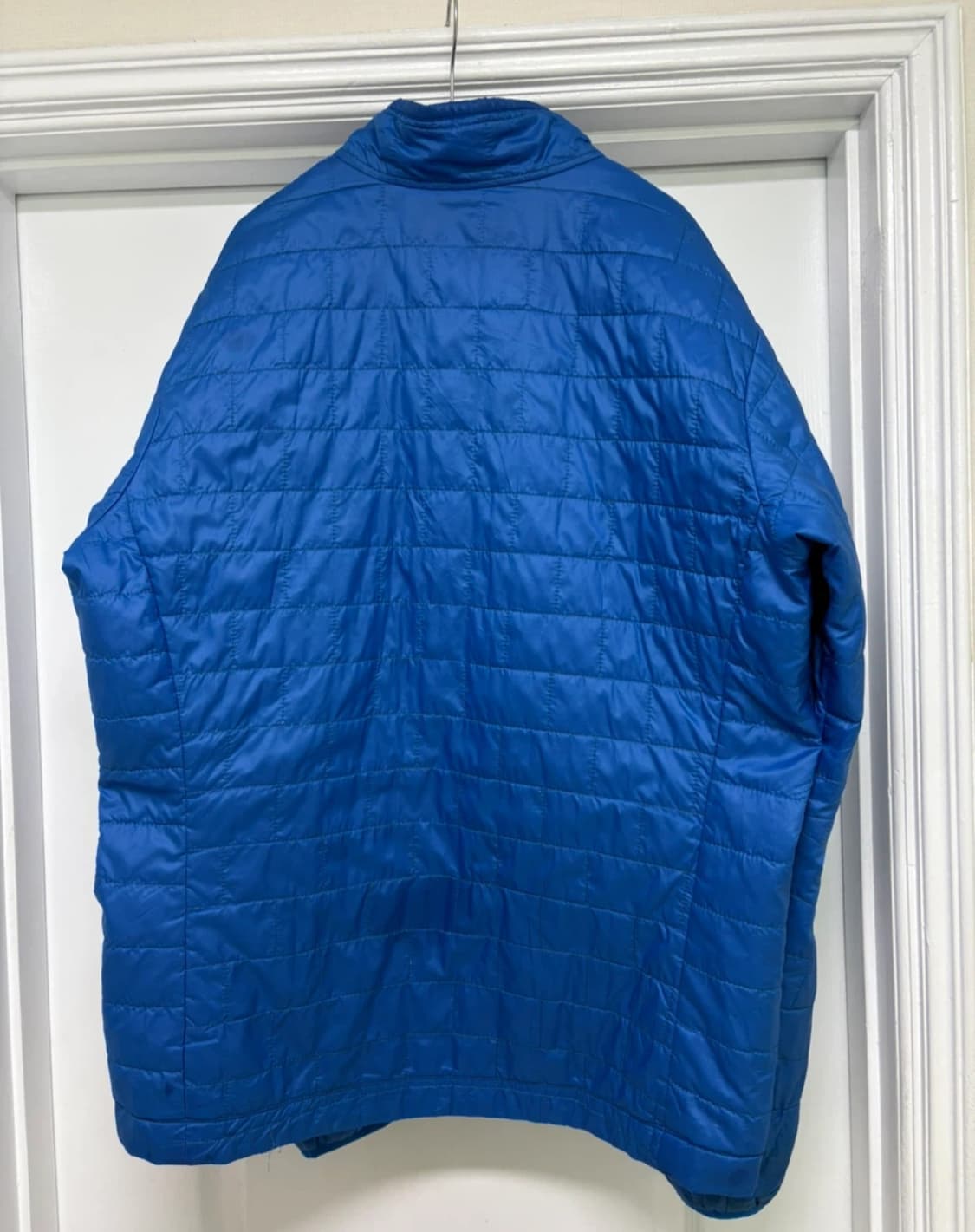 파타고니아 남성 나노퍼프 L사이즈입니다. 택 달린 새상품이고, 쨍한 파란 상품이미지3