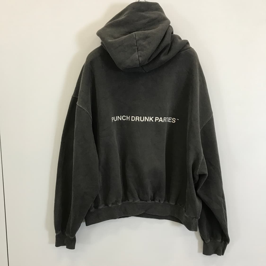펀치드렁크파티즈 피그먼트 후드 [2사이즈] 상품이미지3