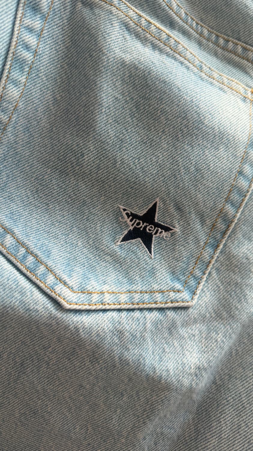 슈프림 레귤러 진 워시드 블루 23FW 34 상품이미지4