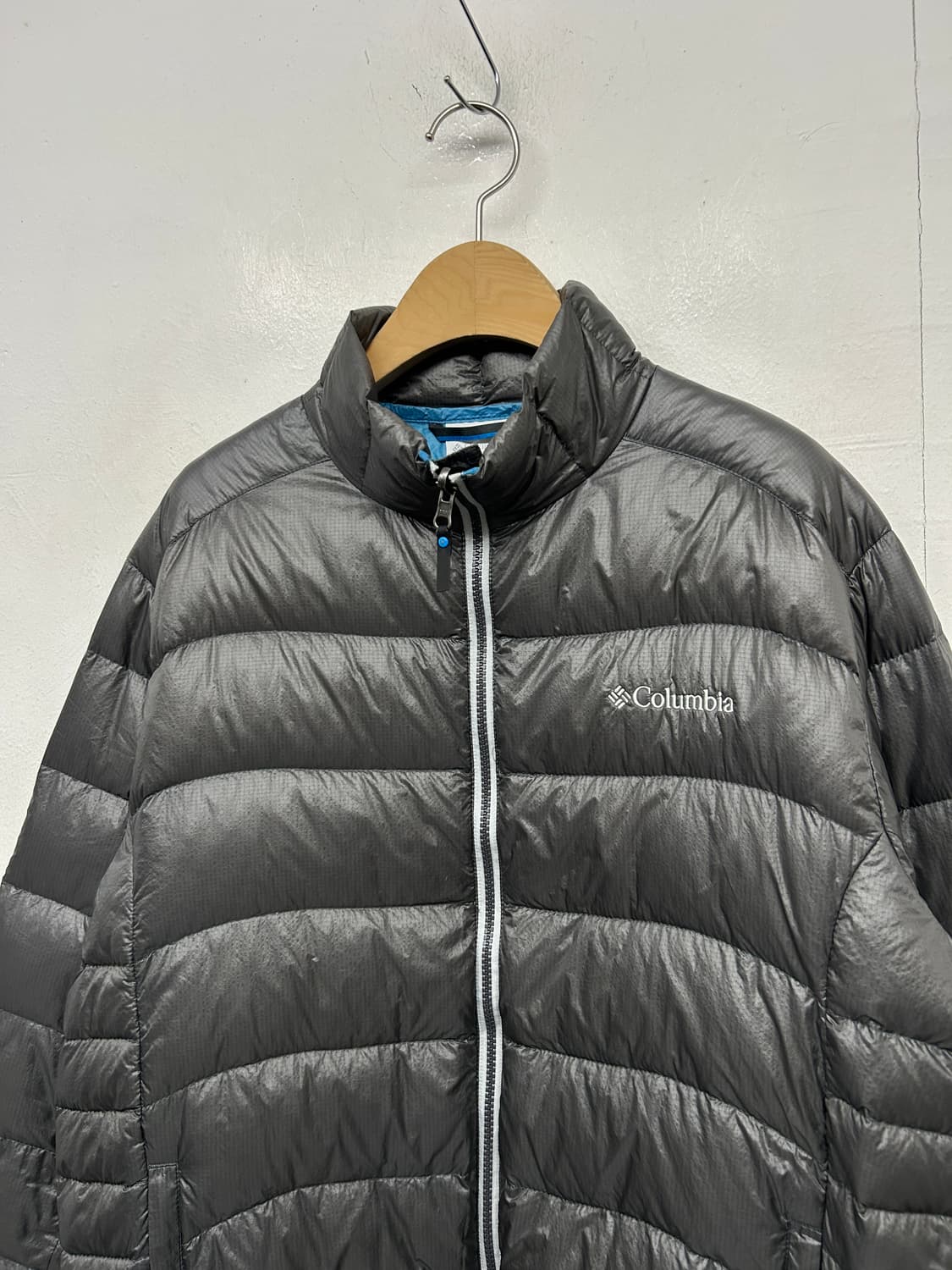 JPN Columbia 경량 다운 패딩 상품이미지2