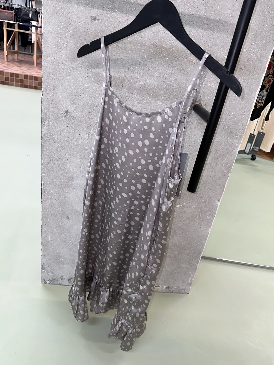 silky gray dot dress 상품이미지4