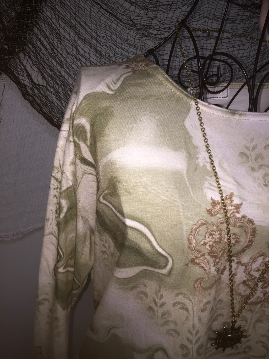 UGO REALI oriental flower long T 상품이미지2