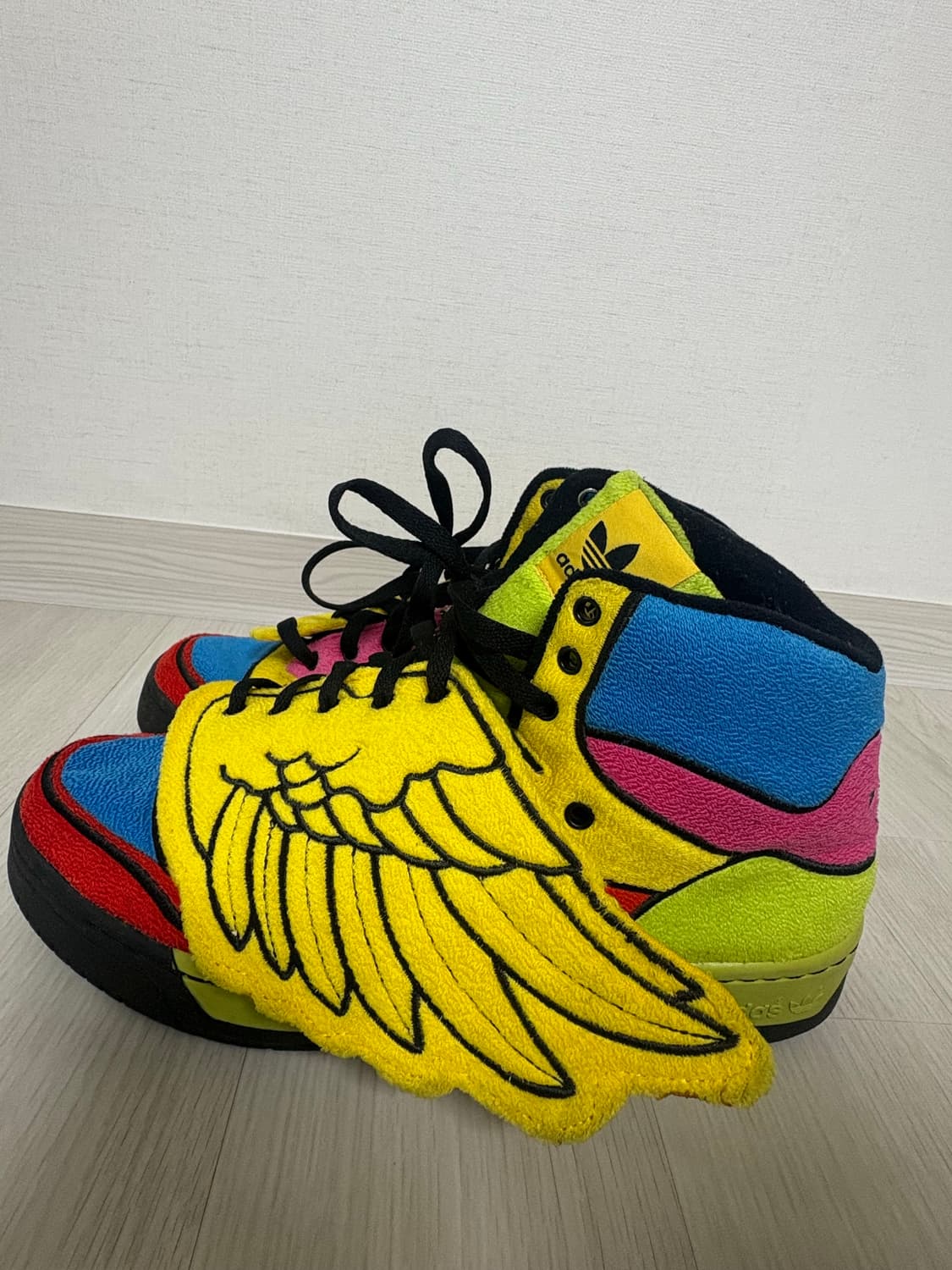 아디다스 제레미스캇 윙스 멀티컬러 상품이미지1