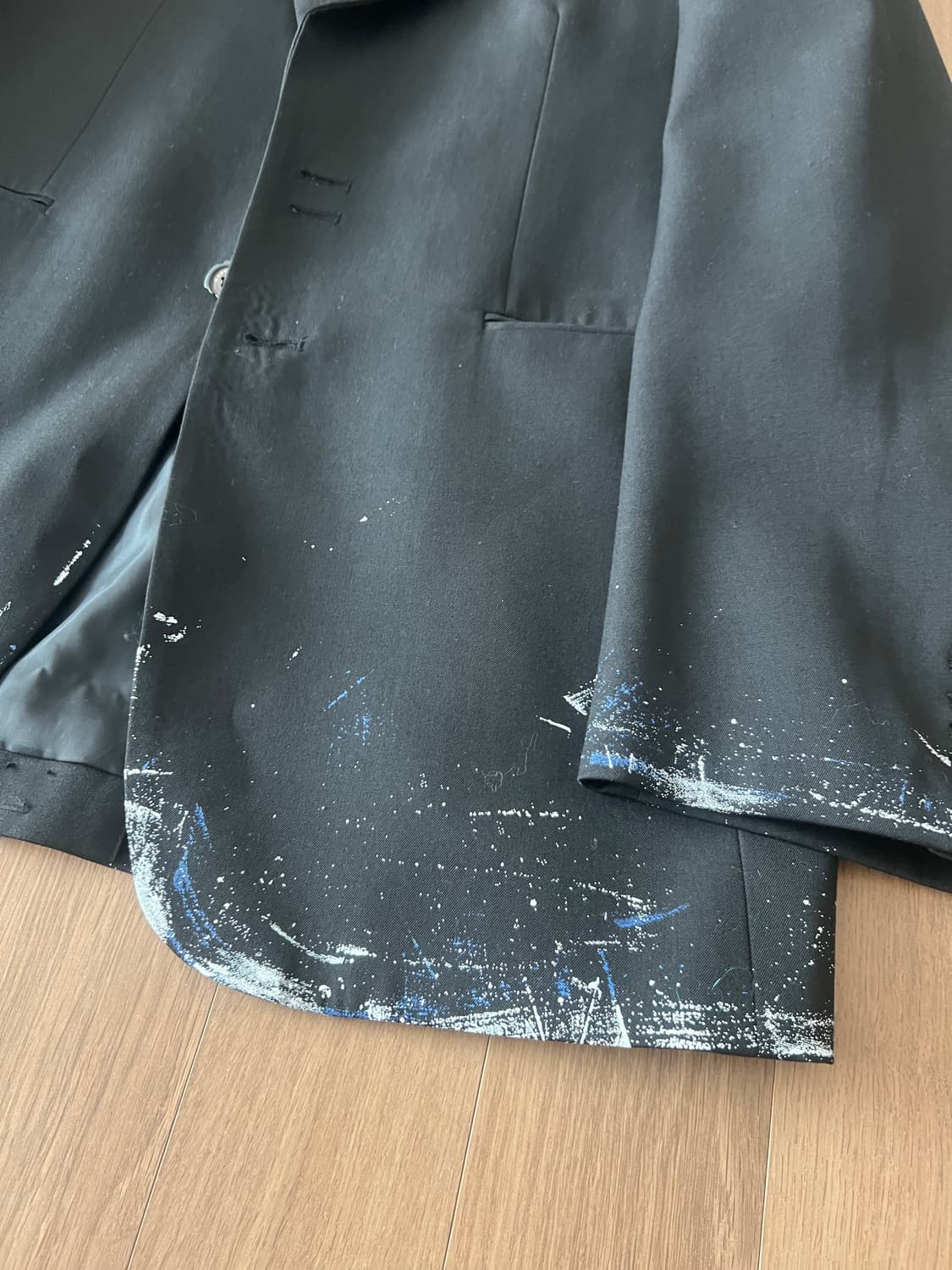 아더에러 블랙 페인팅 자켓 A1 상품이미지1