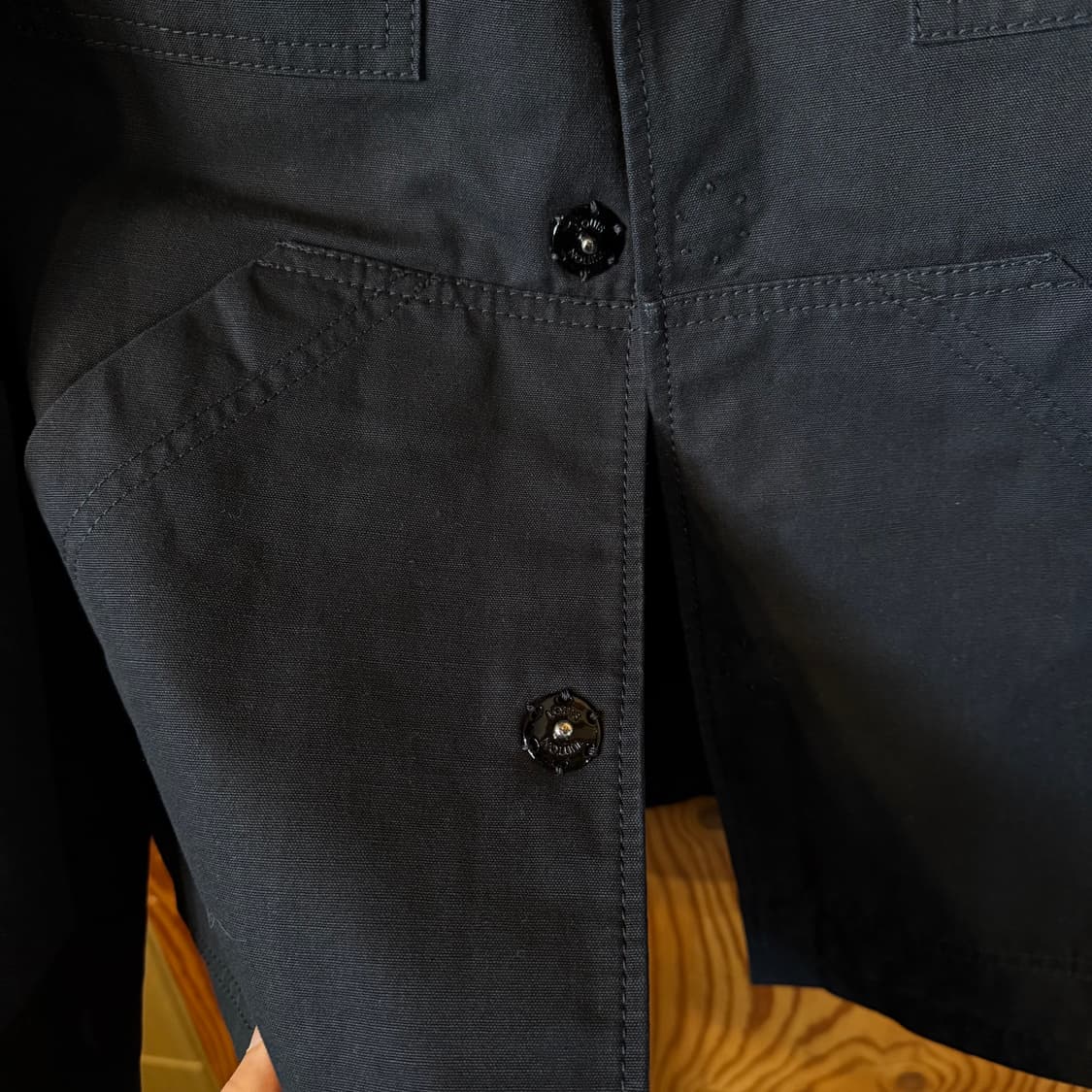 루이비통 스프레드 데님 셔츠 자켓 판매 합니다. 상품이미지5