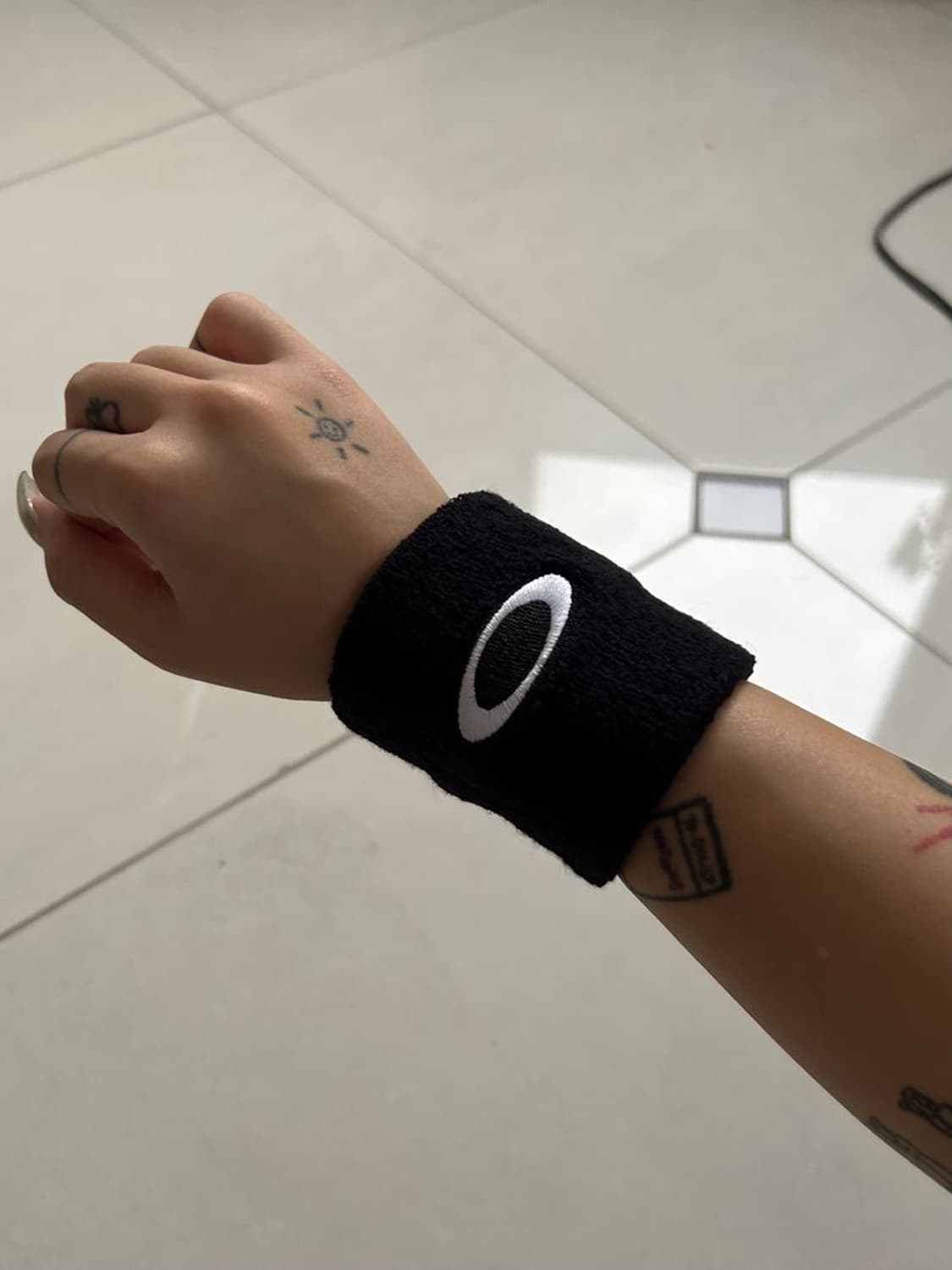 WRIST BAND 손목 밴드 23.0 FOS901439 상품이미지1