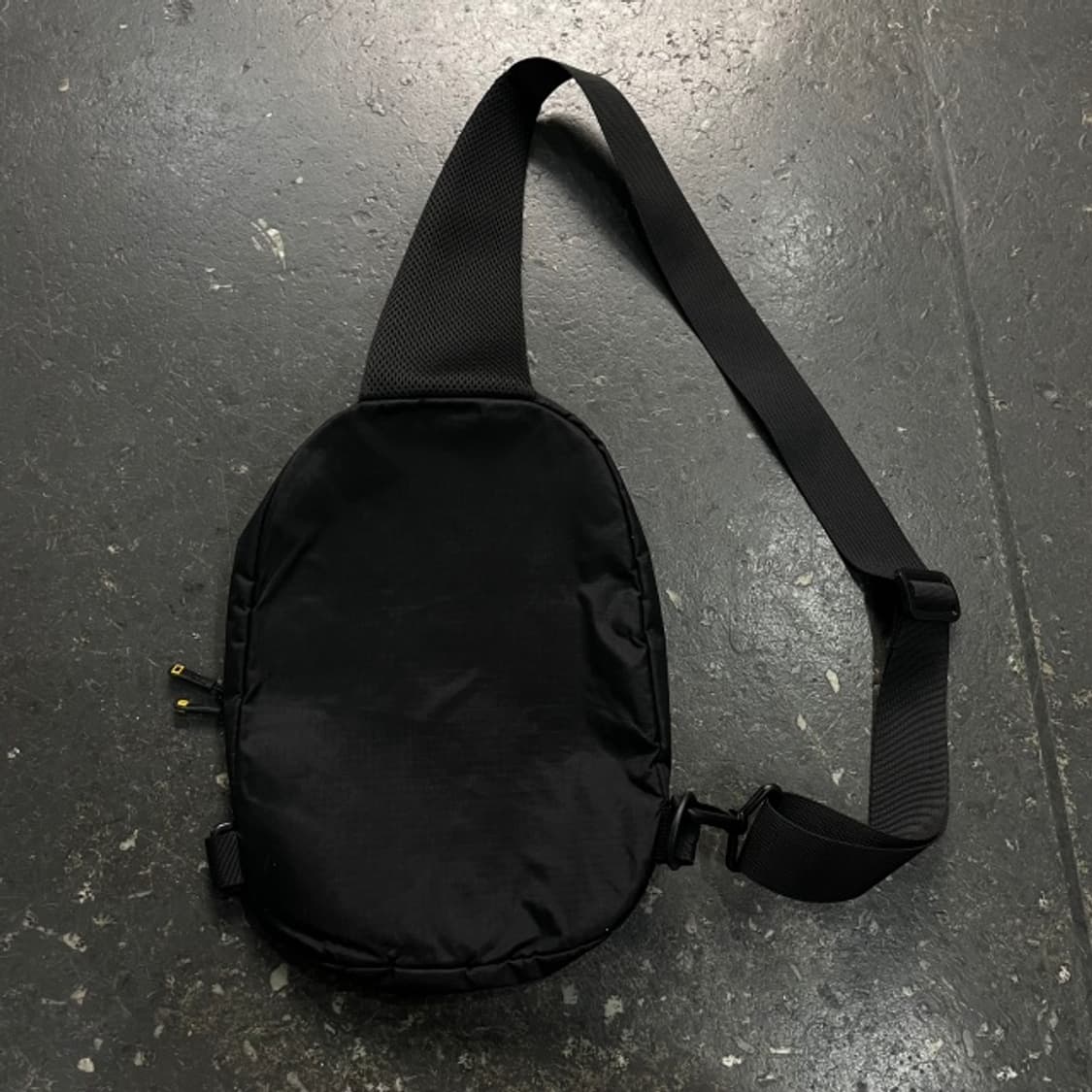 네셔널지오그래픽 슬링백 상품이미지3