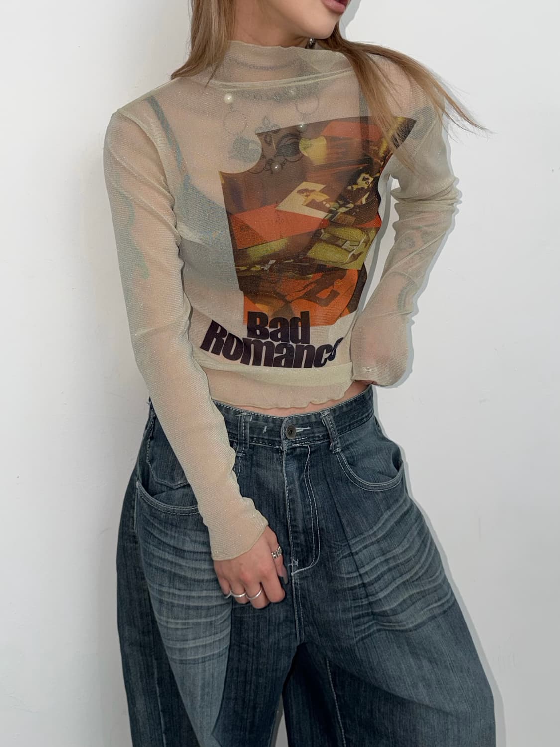 아이보리 프린팅 시스루 긴팔티  상품이미지1