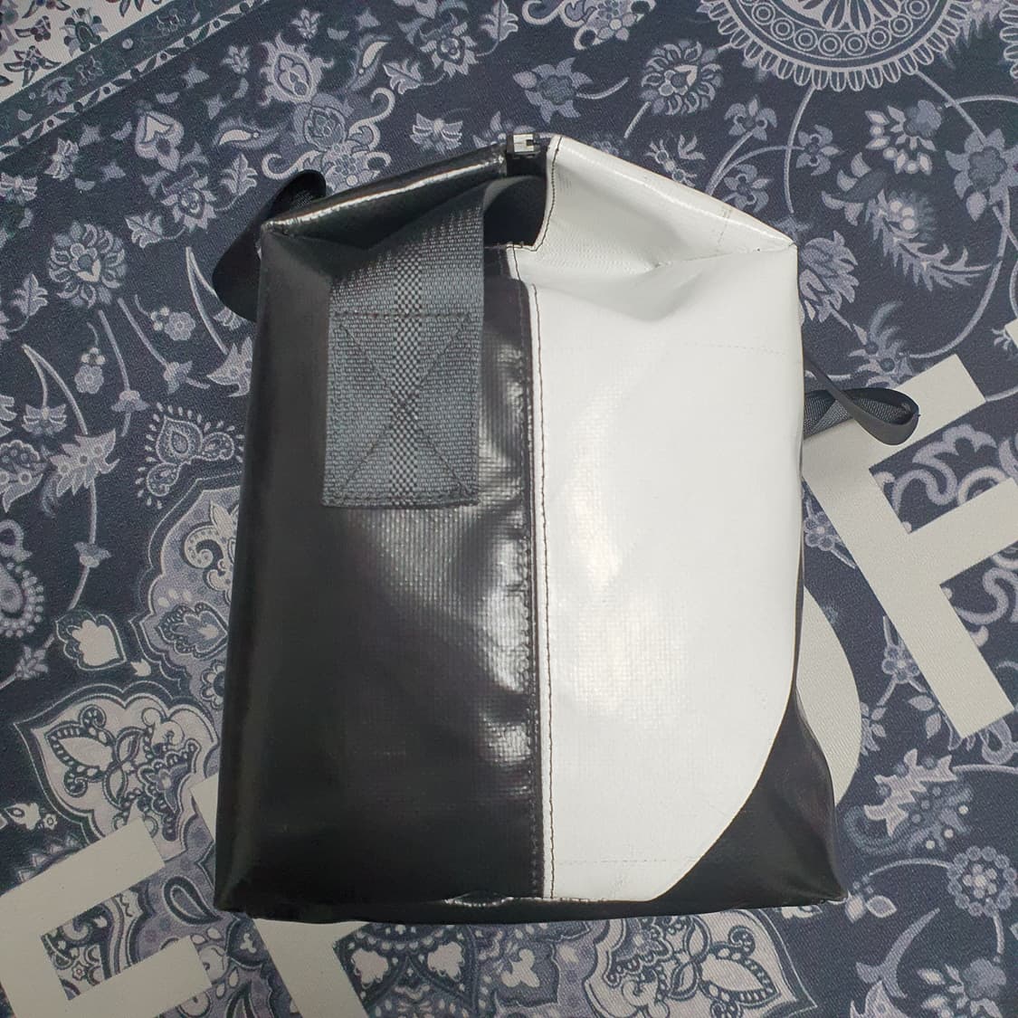 프라이탁로이스 검흰 민트택있음 상품이미지3