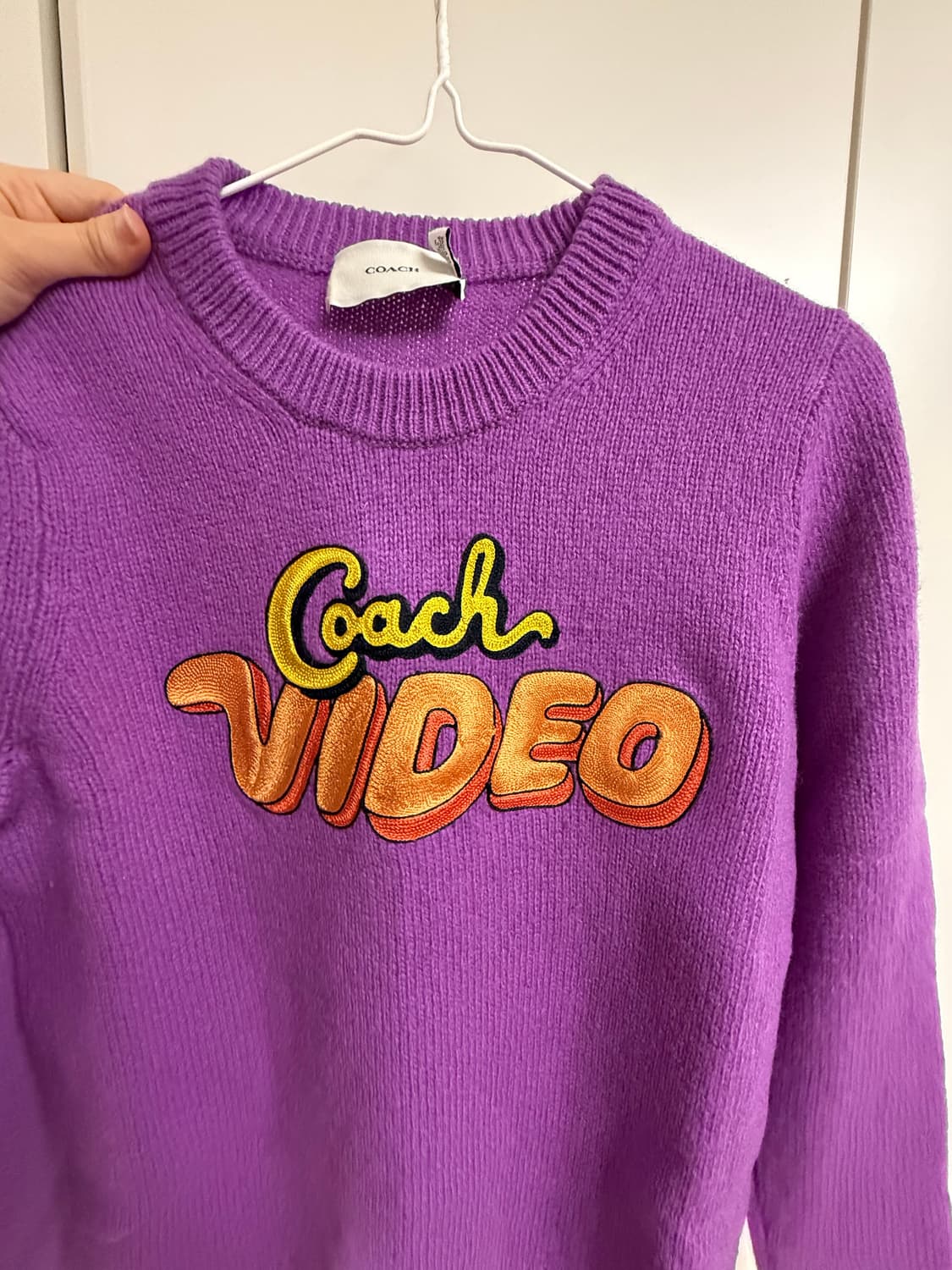 코치 퍼플 비디오 스웨터 상품이미지5