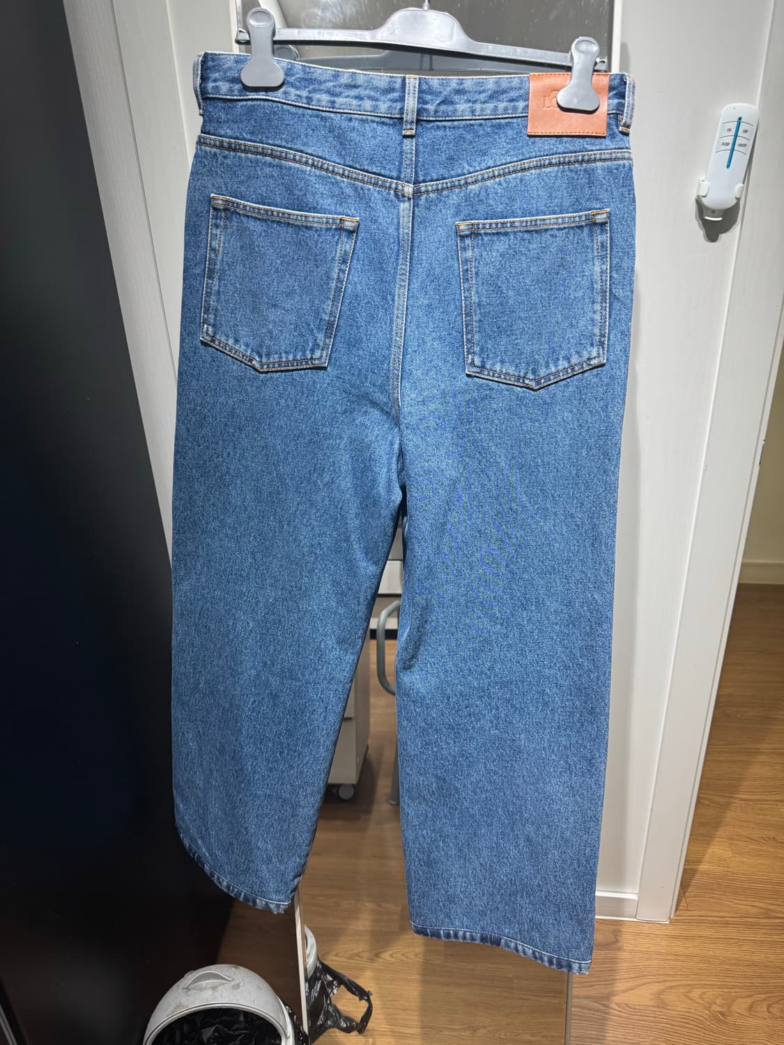 로에베 아나그램 데님팬츠 상품이미지2