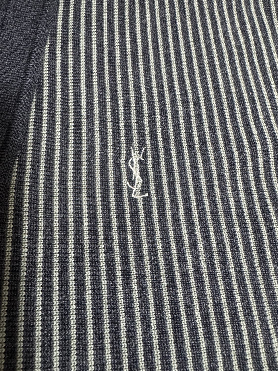 YSL 생로랑 그레이/그린 스트라이프 울 니트 가디건 상품이미지3