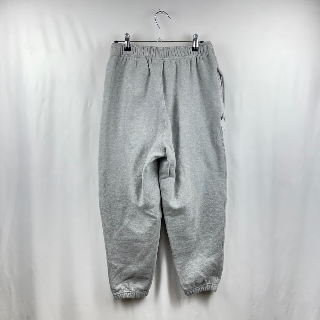 (S) 나이키 NRG 솔로 스우시 플리스 팬츠 그레이 상품이미지4