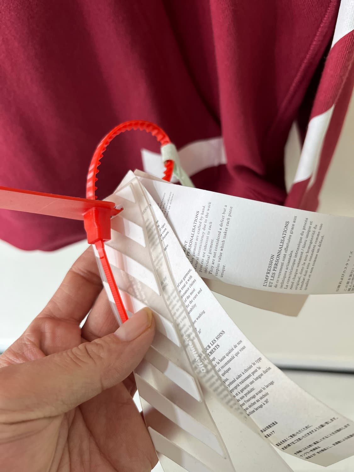 새상품 오프화이트 애로우 후드티 상품이미지3