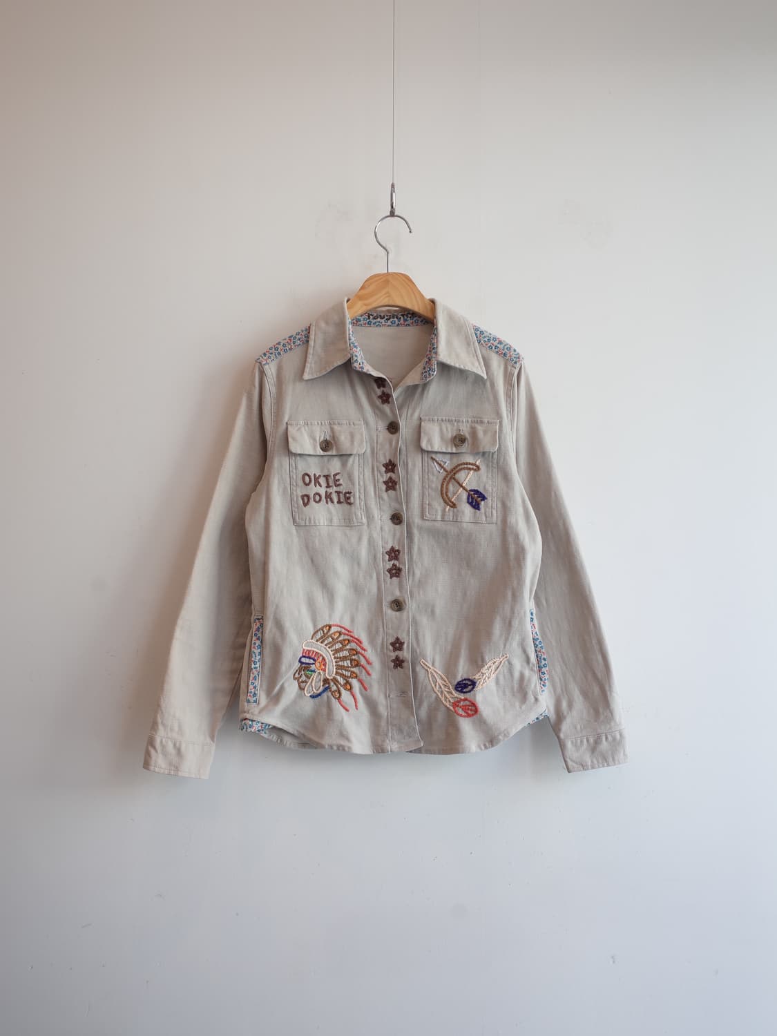 rough 인디언 자수 패턴 셔츠 상품이미지1