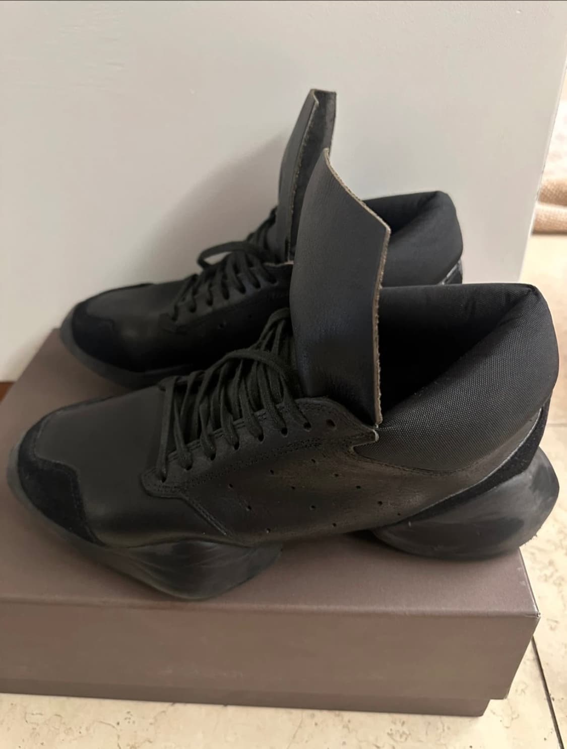 릭오웬스 아디다스 비셔스 러너 상품이미지1